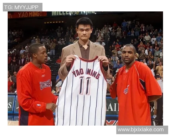 穆托姆博深情告白姚明展现篮球友谊与尊重的动人瞬间