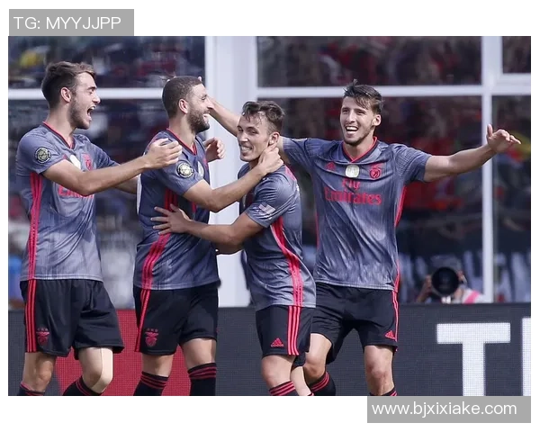 意甲激战本菲卡狂胜AC米兰帽子戏法引发全场狂欢赛后深度解析