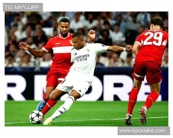 欧冠激战：利物浦与皇马战平帽子戏法引发全场热潮战术解析