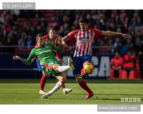 巴黎圣日耳曼大胜马竞6-2赛场瞬间沸腾引发热议