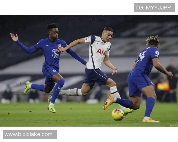 英超焦点战热刺与切尔西激战成平局神扑瞬间引发全场热烈反响