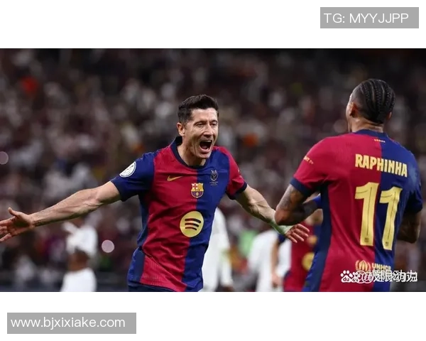 西甲经典对决：皇马与巴萨激战成平局战术解析引发热议