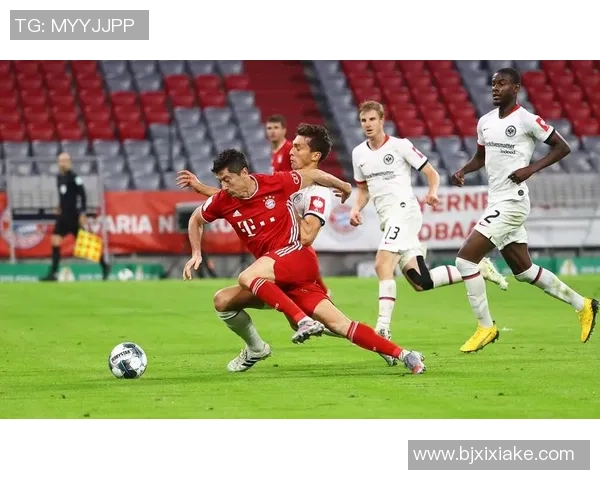 德甲激战：那不勒斯大胜里昂五球狂潮战术解析引发全场热议