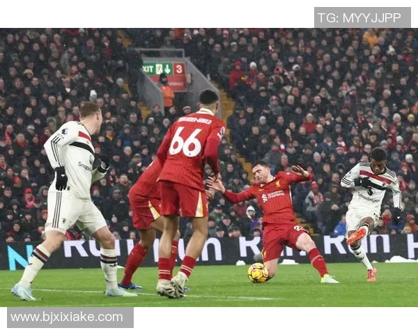 世界杯精彩对决尤文图斯与利物浦战成平局神奇扑救引发全场热潮