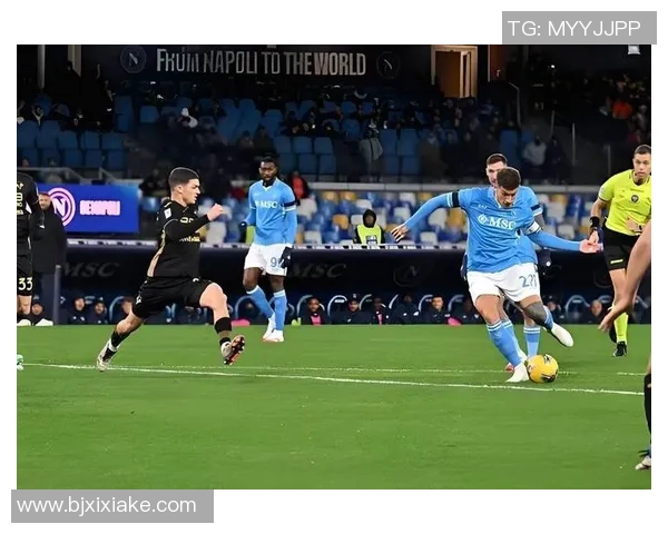 国王杯焦点战那不勒斯与利物浦激战成和全场沸腾瞬间回顾