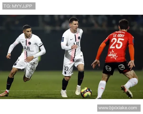 欧联杯巴黎圣日耳曼大胜那不勒斯乌龙球引发全场热议与转会传闻