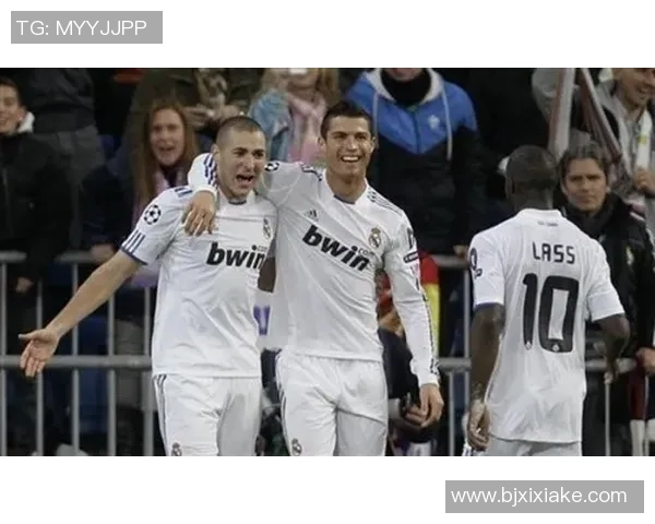 皇马友谊赛大胜AC米兰战术解析逆转瞬间引发全场狂欢